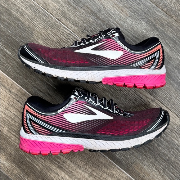 Brooks Shoes - Brooks ghost 10 running sneakers black pink white 10